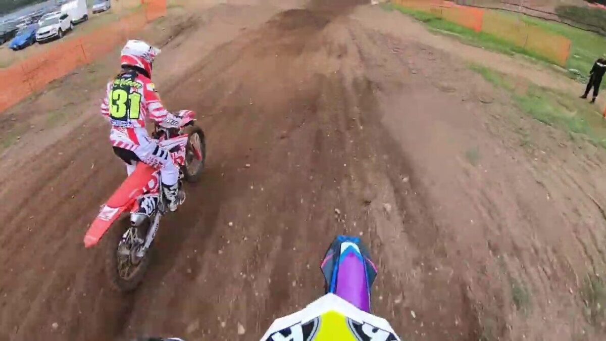 Karksi Nuias MX 40+,MX50+ ja MX naiste ühisstardid läbi kiivrikaamera