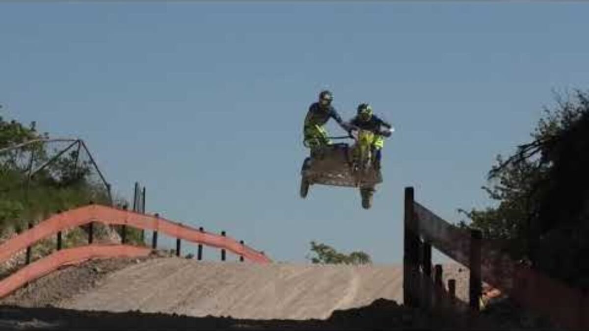 Davy Sanders ja Jonnhy Badaire Fresne-lès-Reimsi rajal trenni tegemas